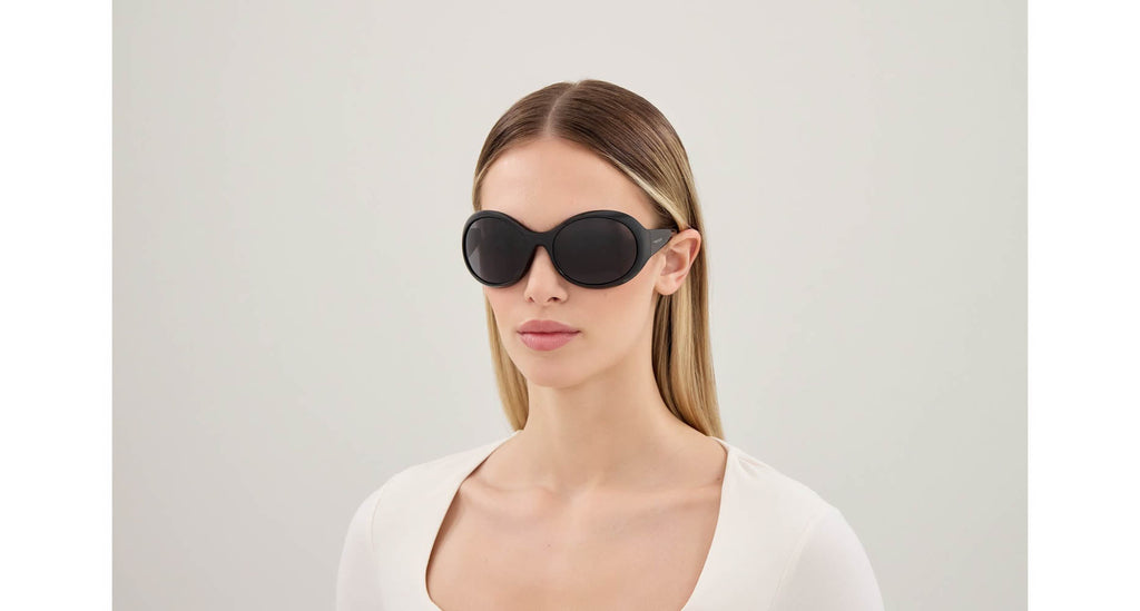 Alexander McQueen AM0592S